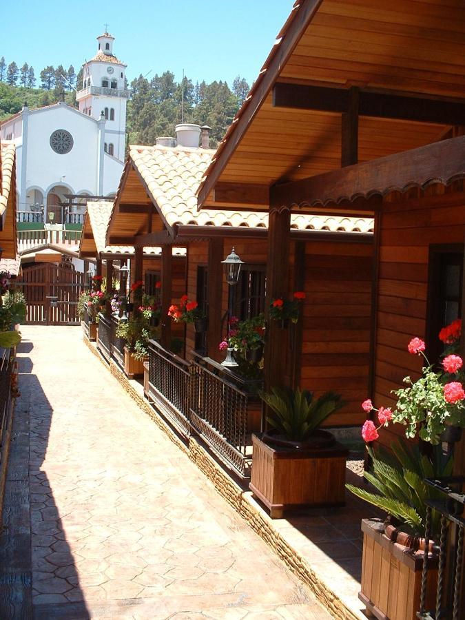 Cabanas Valle Verde Moya  Extérieur photo