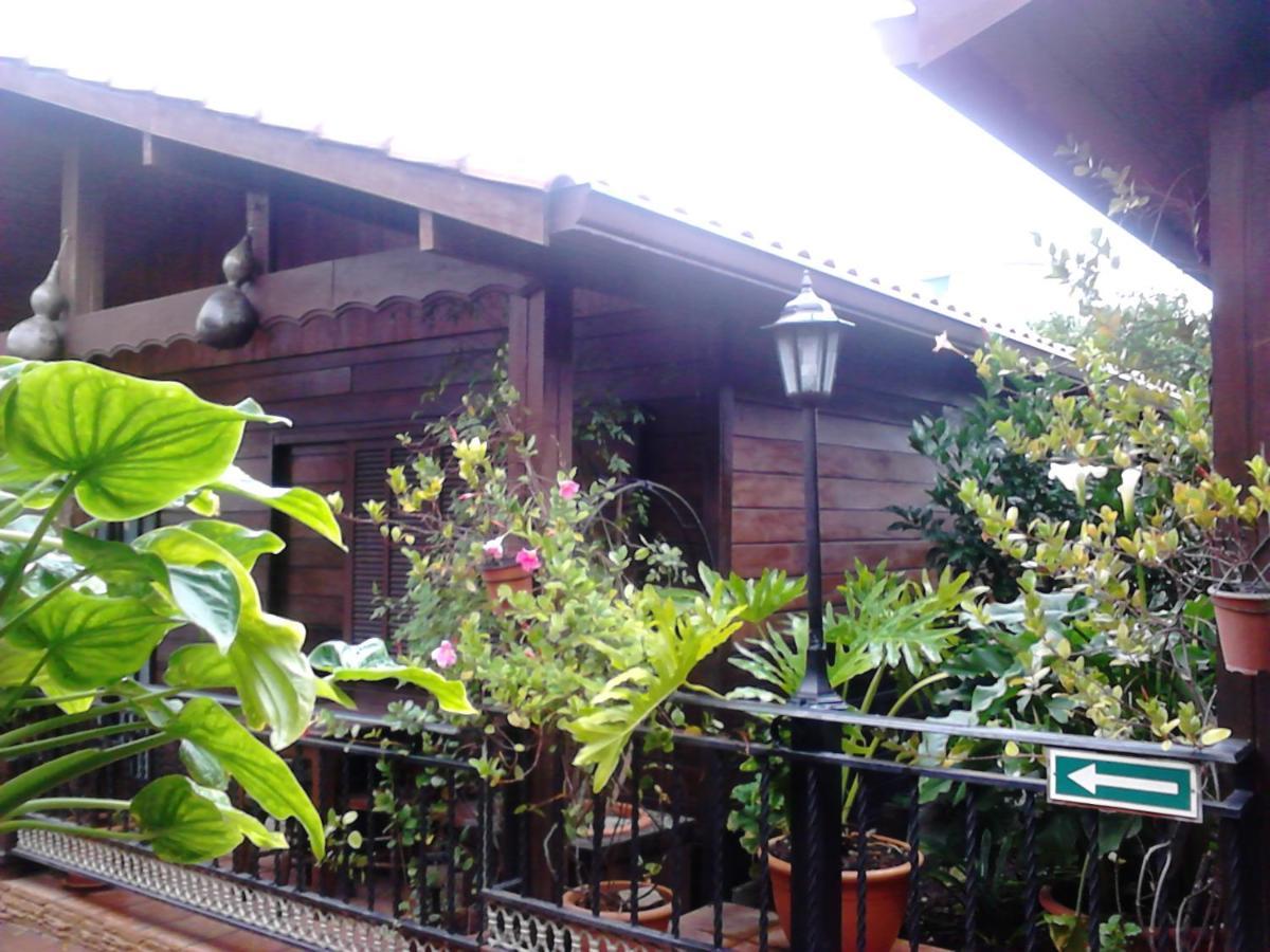 Cabanas Valle Verde Moya  Extérieur photo
